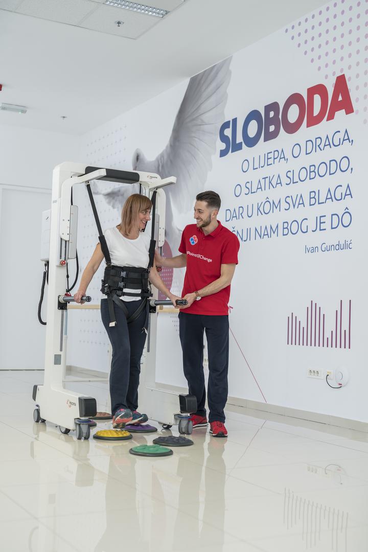 ANDAGO je robot koji osigurava stabilnost nogu, kvalitetu držanja te oslobađa straha od hoda