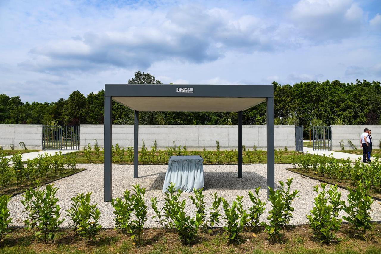 Spomengaj groblje za kućne ljubimce