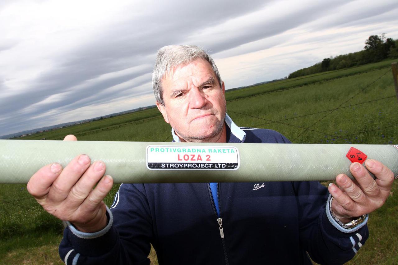 Puš?ine: Alfred Vuruši? sudjeluje u obrani od tu?e prizemnim generatorima i raketama