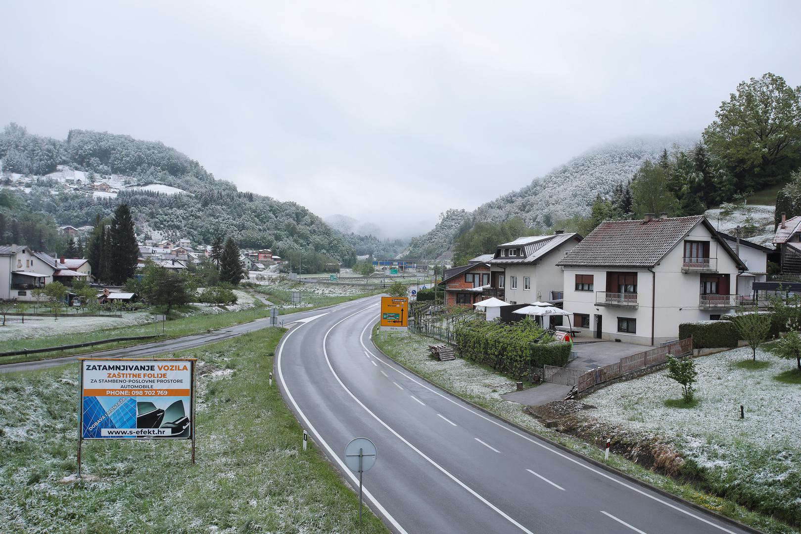 16.04.2024. Djurmanec, Snijeg zabjelio Zagorje Photo: Tomislav Miletic/PIXSELL