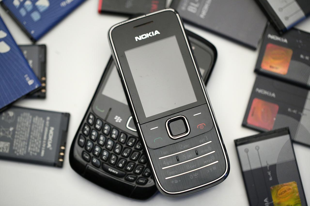 09.09.2015., Zagreb - Baterija mobilnog telefona. Photo: Borna Filic/PIXSELL