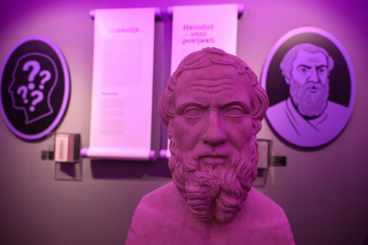 Premijerni razgled izložbe Arheologija i popularna kultura