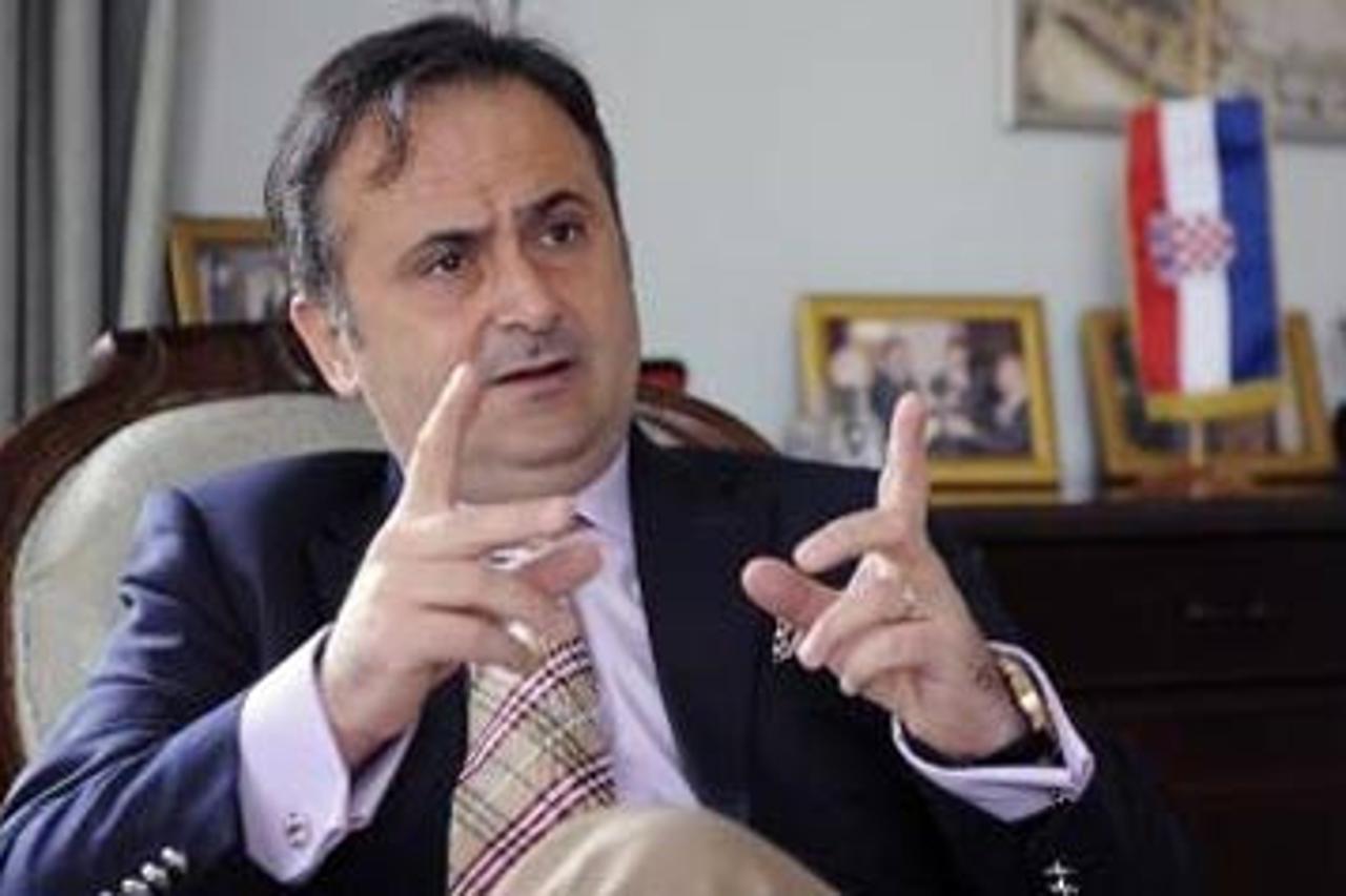 \'bakota_nnn_unu_170910\'