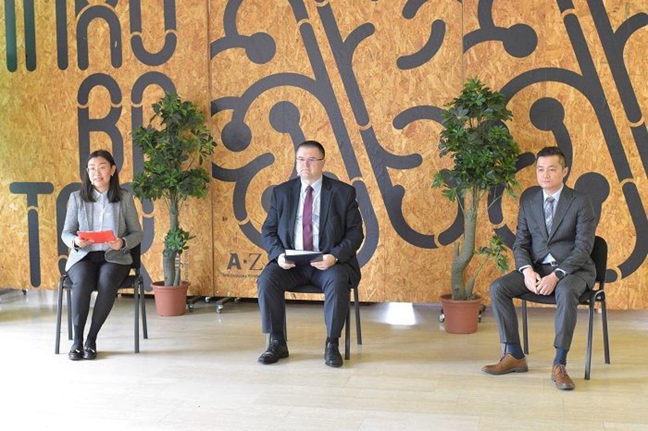 Xiaoou Wang, Bernard Gršić, Zhang Heng