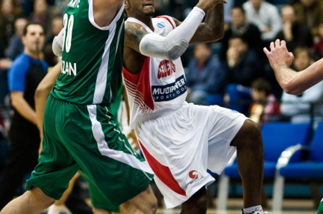 '25.01.2011., Zagreb, Dvorana Drazen Petrovic - Kosarkaski Eurocup, 2. kolo, Cedevita-Unics. Maciej Lampe, Bracey Wright Photo: Zeljko Hladika/PIXSELL'