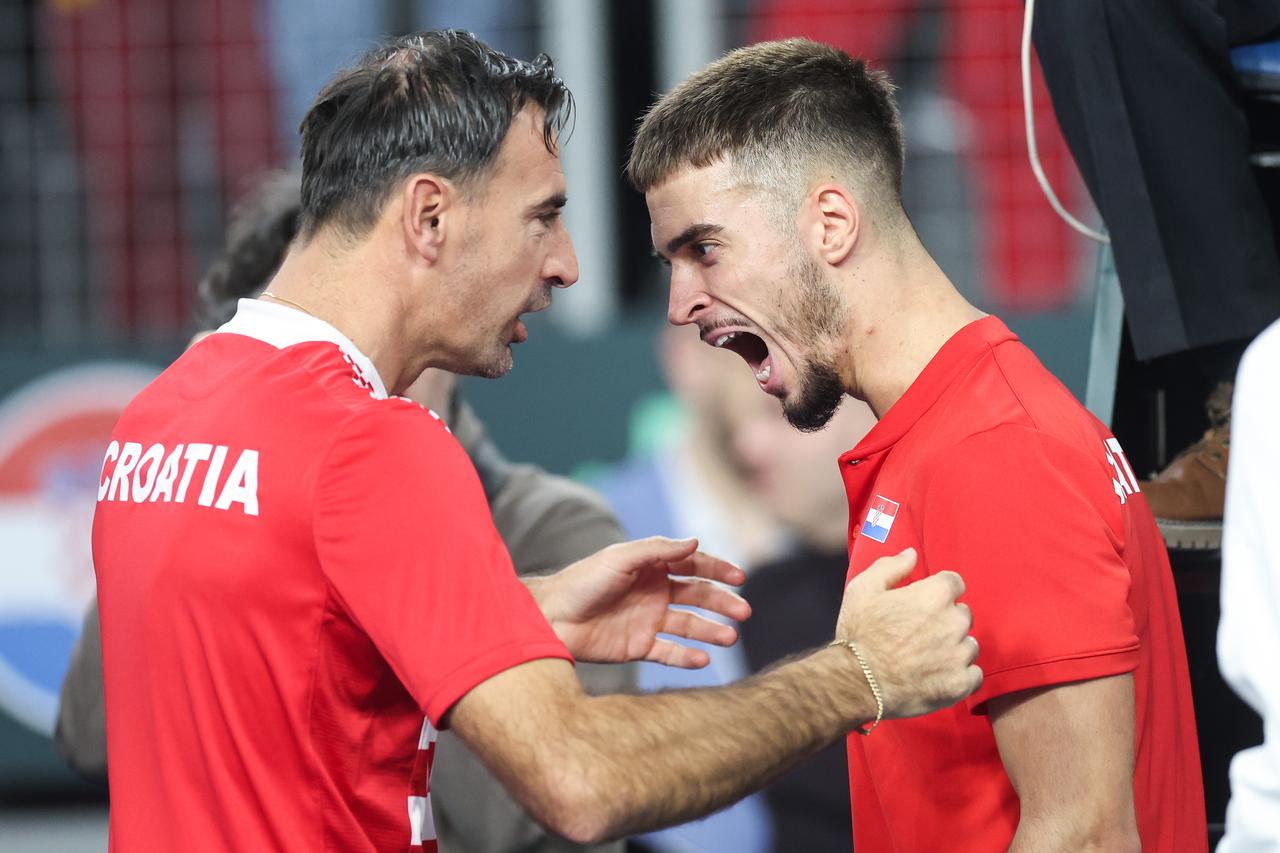 Varaždin: Davis cup, Dino Prizmi? - Elmer Moller