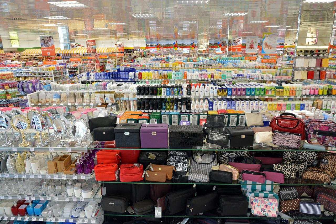 Trgova?ki centar Stop & shop, trgovina Muller