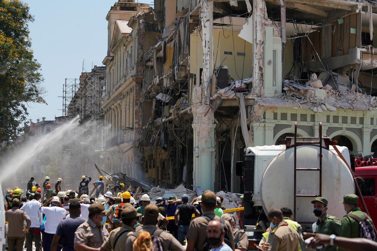 Aftermath of explosion at Hotel Saratoga, in Havana