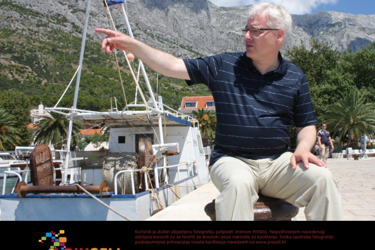'06.08.2010., Baska Voda - Predsjednik Ivo Josipovic na odmoru je u rodnoj Baskoj Vodi. Predsjednik govori kako se Baska Voda uvelike promijenila od njegovog djetinjstva.  Photo: Ivana Ivanovic/PIXSEL