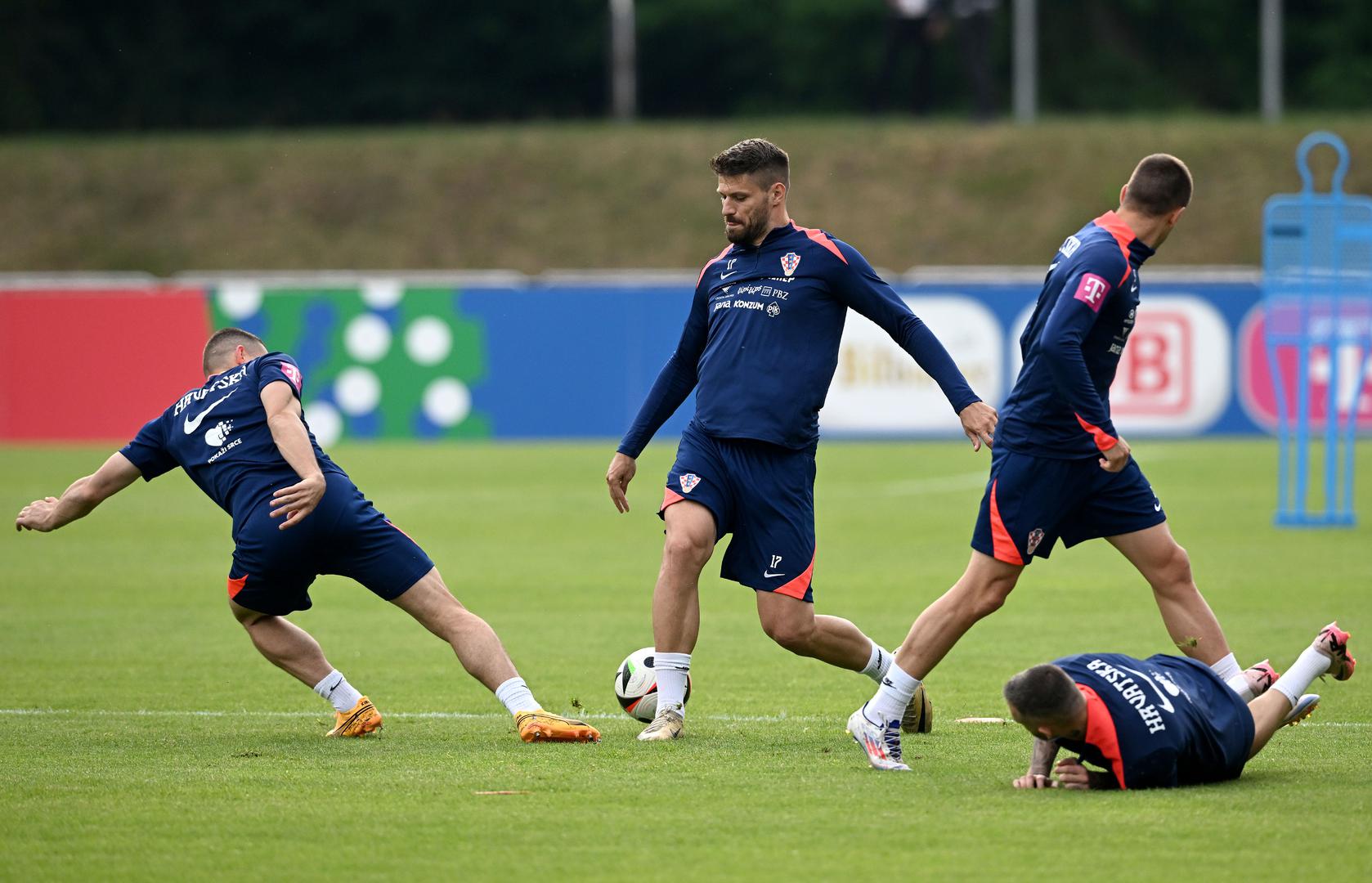 Hrvatski izbornik Zlatko Dalić imao je na treningu u petak sve snage, naravno osim Nikole Vlašića koji je zbog ozljede otpao još prije utakmice s Albanijom.