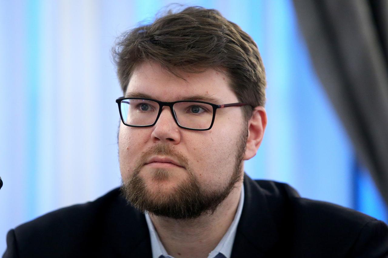 Peđa Grbin