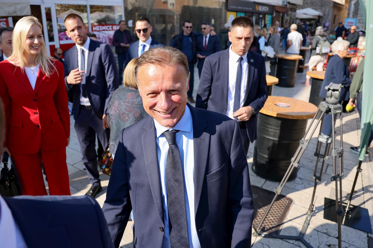 Zadar: Predsjednik Hrvatskog sabora Gordan Jandroković obišao je manifestaciju pod nazivom „Pijat na Pijaci“ 