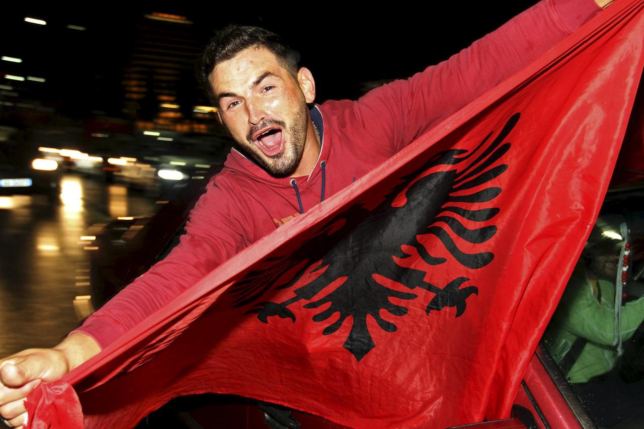 Albanija