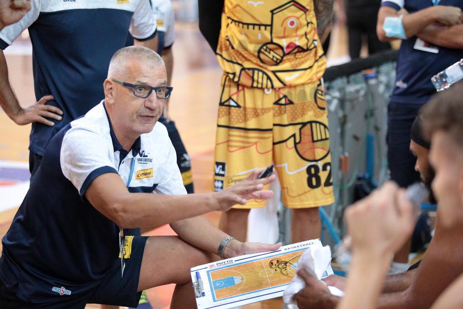 Rijeka: KK Cedevita Olimpija i Pesaro odigrali utakmicu na Liburnija kupu