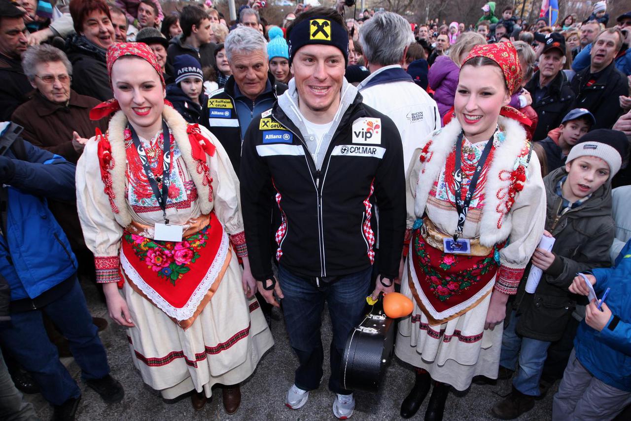 Osijek: Prvi dan finala Osijek Word Cupa, konj s hvataljkama