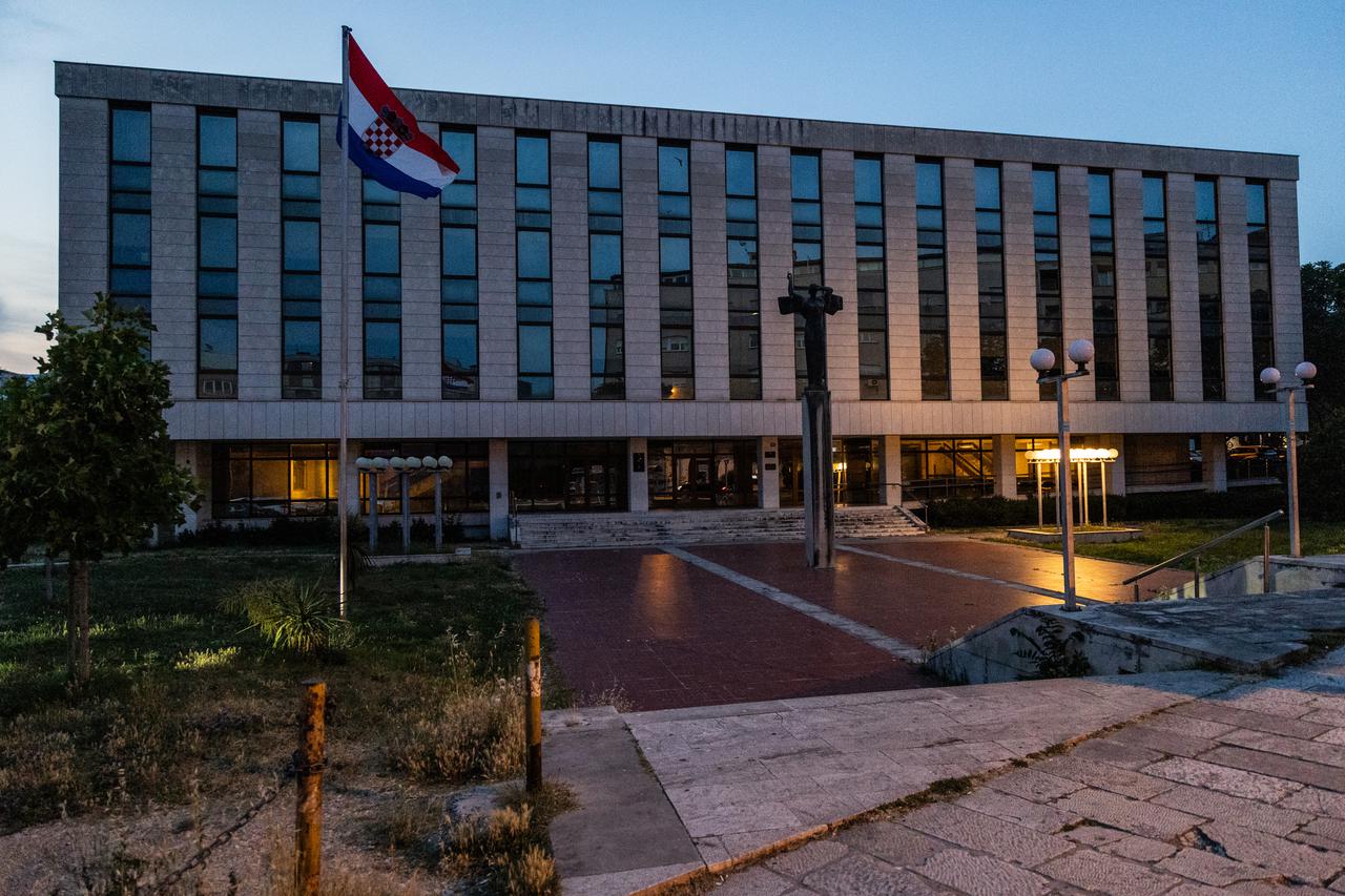 Split :  Zgrada Suda i policije u Splitu