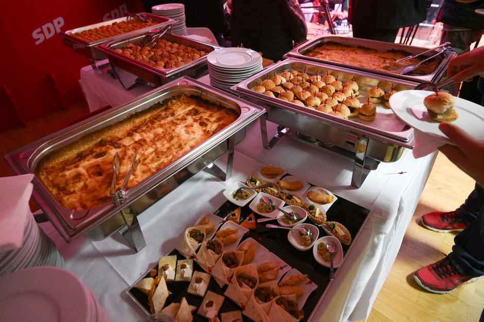 Zagreb: Doček izbornih rezultata u stožeru koalicije Rijeke pravde