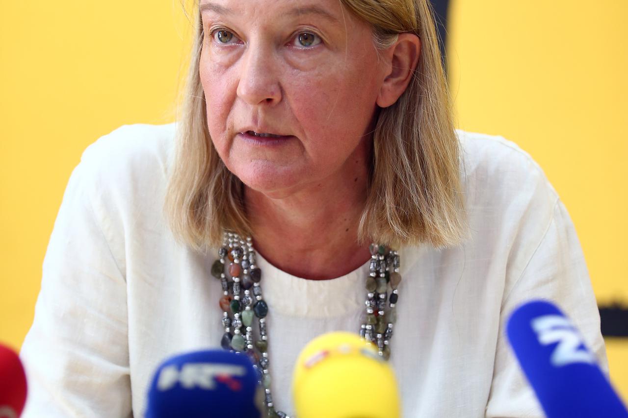 Beatrice Vujanović, Vesna Teršelič, Slaven Rasković