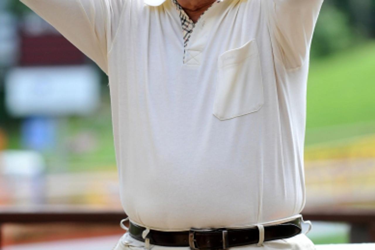 \'17.06.2010., Maribor, Slovenija - Miroslav Ciro Blazevic na pripremama sa svojom kineskom momcadi Shanghai Shenhua.  Photo: Antonio Bronic/PIXSELL\'