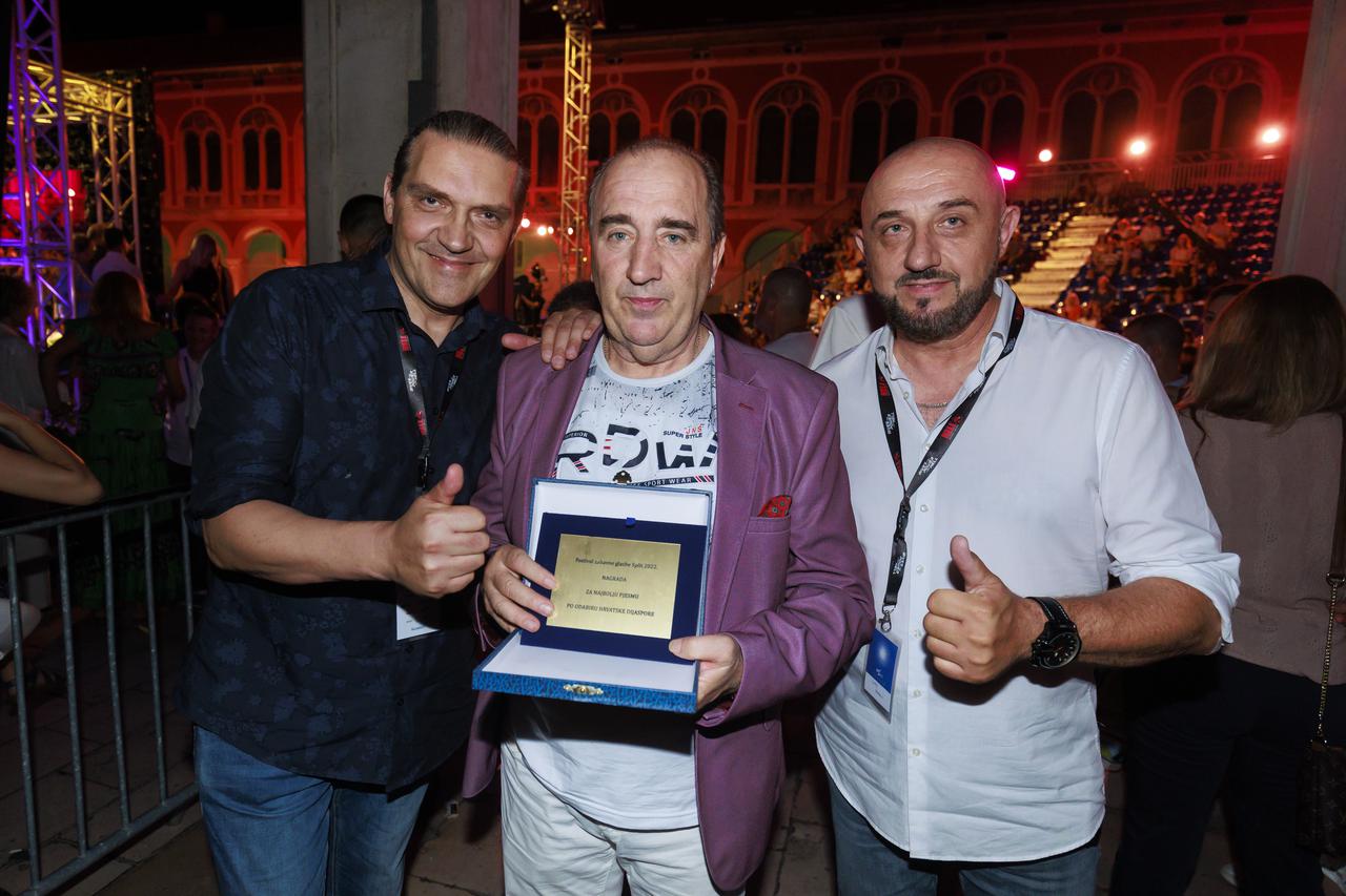 Festival zabavne glazbe Split 2022., nagradu žirija osvojila Lorena, a nagradu publike dobio Luka Nižetić