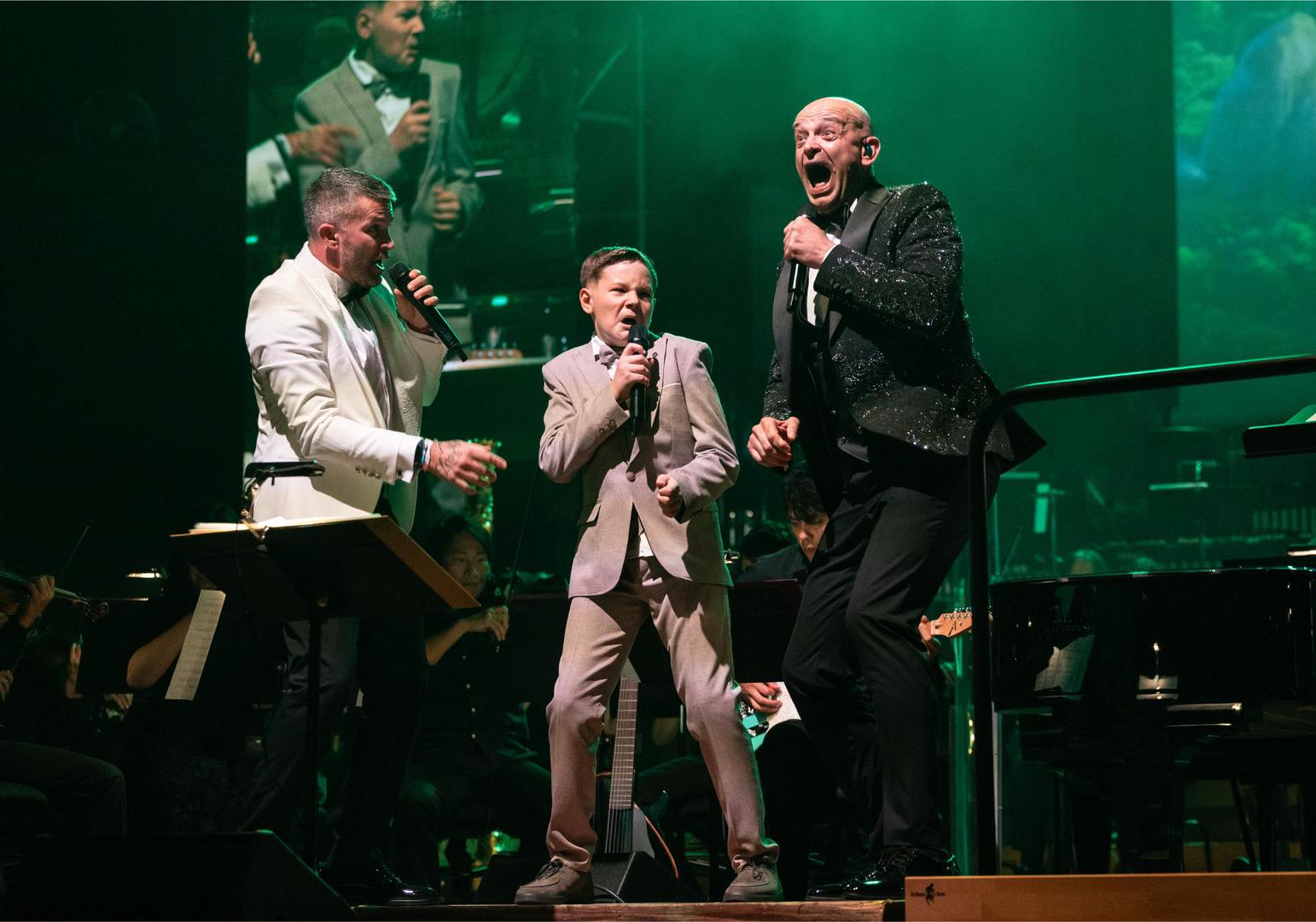 Uz Zagrebačku filharmoniju, pod ravnanjem maestra Alana Bjelinskog, na pozornici su nastupili Franka Batelić, Vanda Winter, Damir Kedžo, Dražen Bratulić, Marino Vrgoč i Laura Sučec