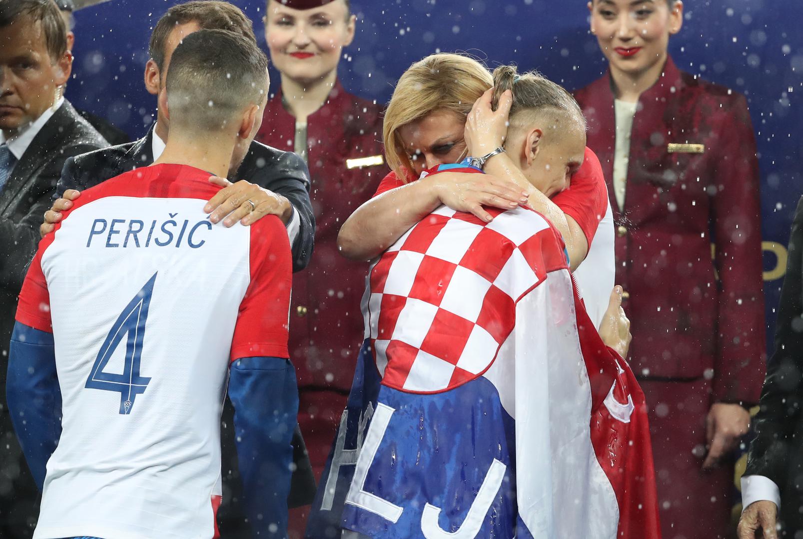 15.07.2018., stadion Luznjiki, Moskva, Rusija - Svjetsko nogometno prvenstvo 2018., finale, Francuska - Hrvatska. Emmanuel Macron, Ivan Perisic, Kolinda Grabar-Kitarovic, Domagoj Vida. Photo: Igor Kralj/PIXSELL 
