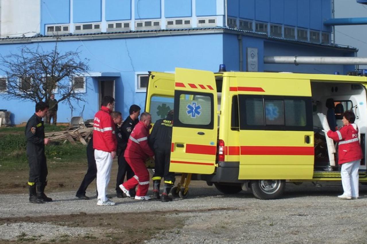 Rupa, ozlijeđen radnik, Hitna (1)