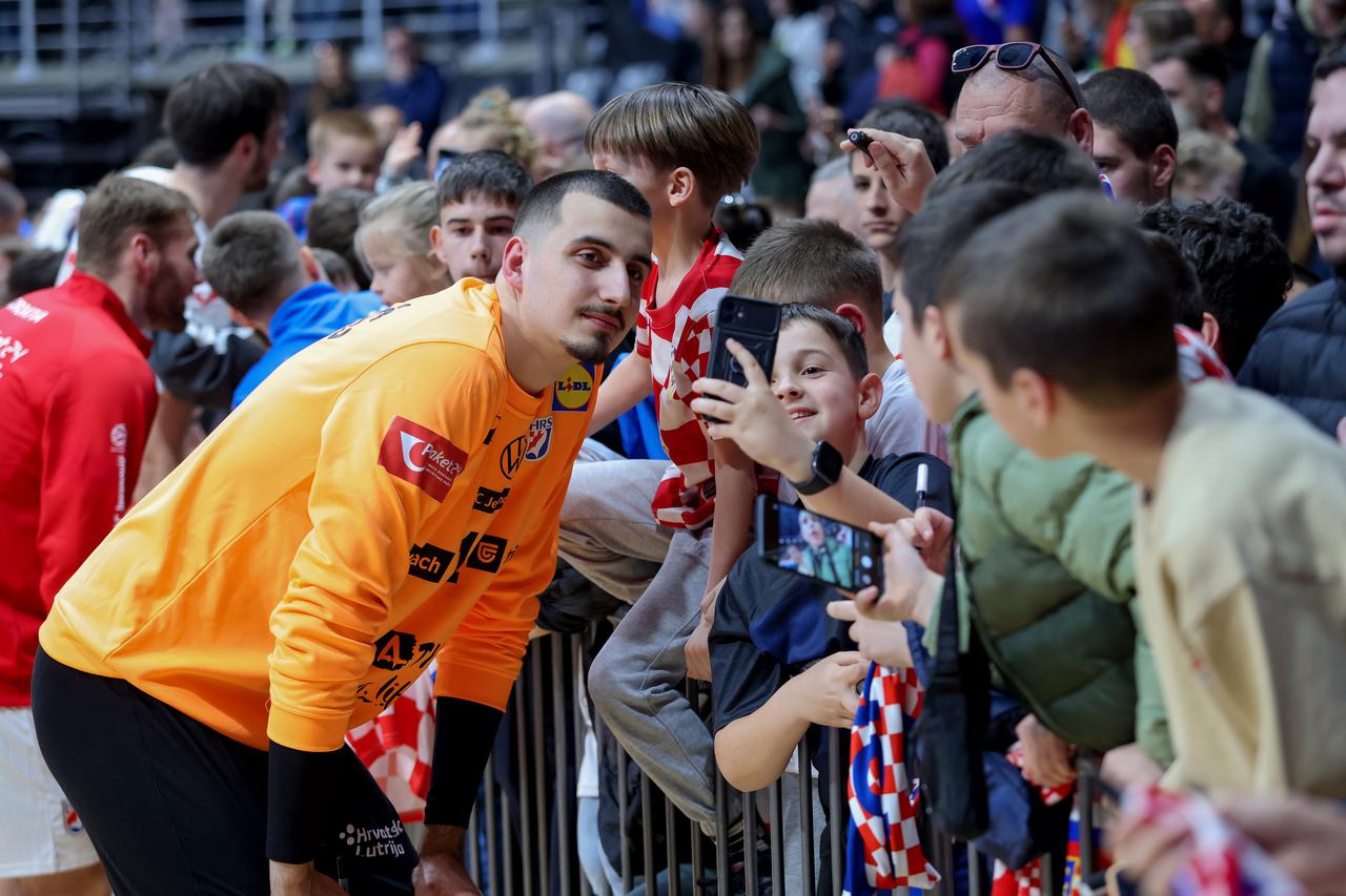 Zadar: Prijateljska utakmica između Hrvatske i Švicarske