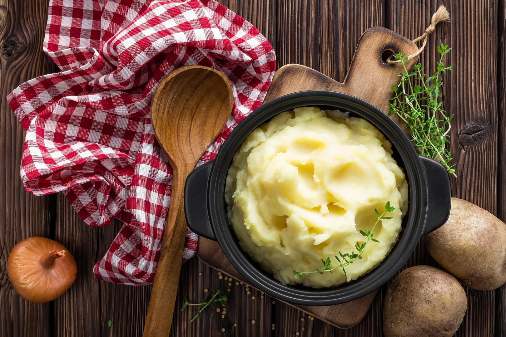 Krumpir zagrijavanjem gubi nutritivna svojstva, a najnovija istraživanja pokazala su kako je krumpir najzdraviji kuhan, ali ohlađen. Tada u krumpiru dolazi do povećanja udjela otpornog škroba koji ima probiotsko djelovanje.