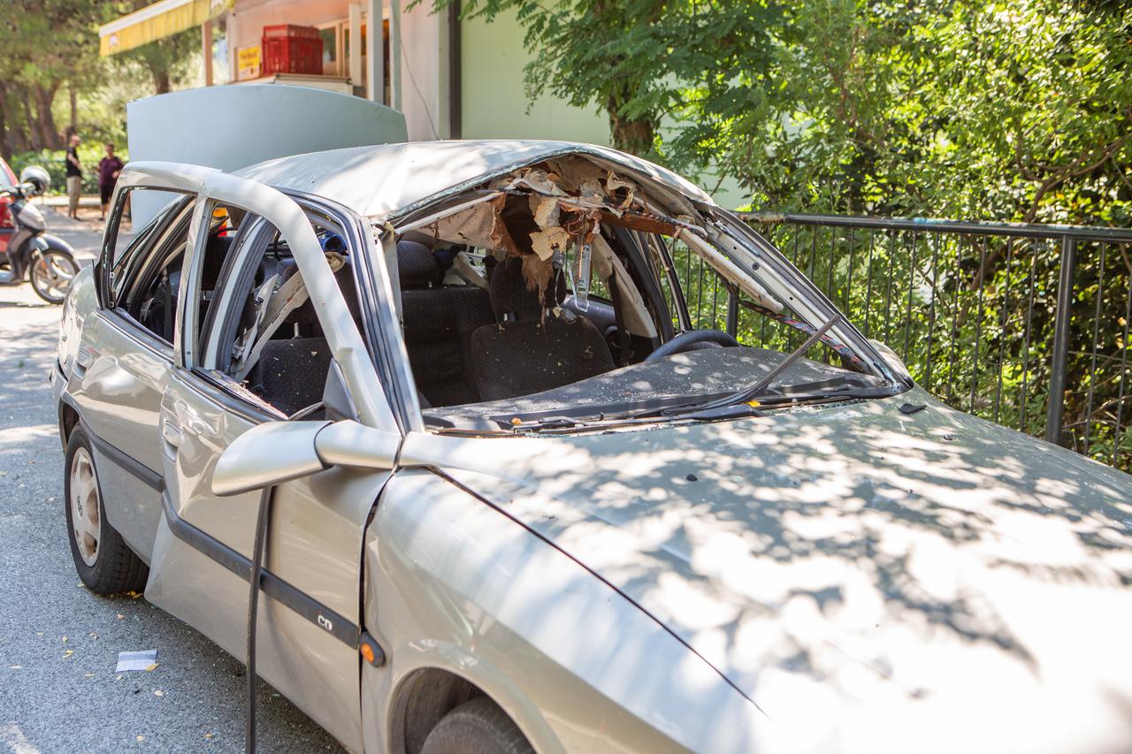 Dubrovnik: Ostaci vozila raznesenog u Mokošici