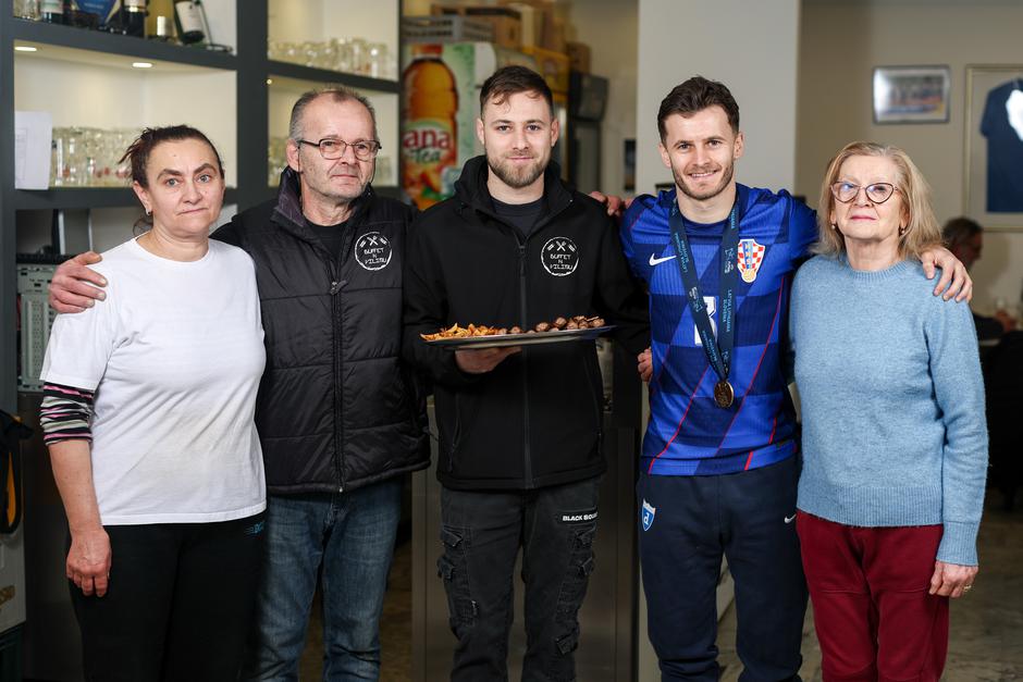 Zagreb: Obitelj Čekol i restoran K’Vilimu slave veliki sportski uspjeh
