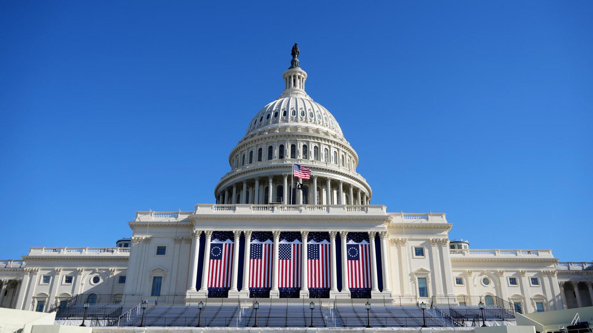 Svečanosti su prisustvovali svi bivši američki predsjednici Bill Clinton, George Bush mlađi, Barack Obama.