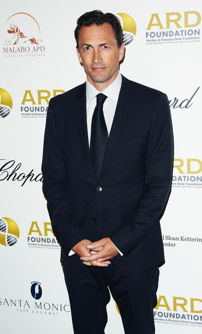 Nakon serije nije ostao u glumačkim vodama, zadnji doticaj s ovim poslom bio mu je 2007. godine kada je sa sestrom bio producent filma Grace. 