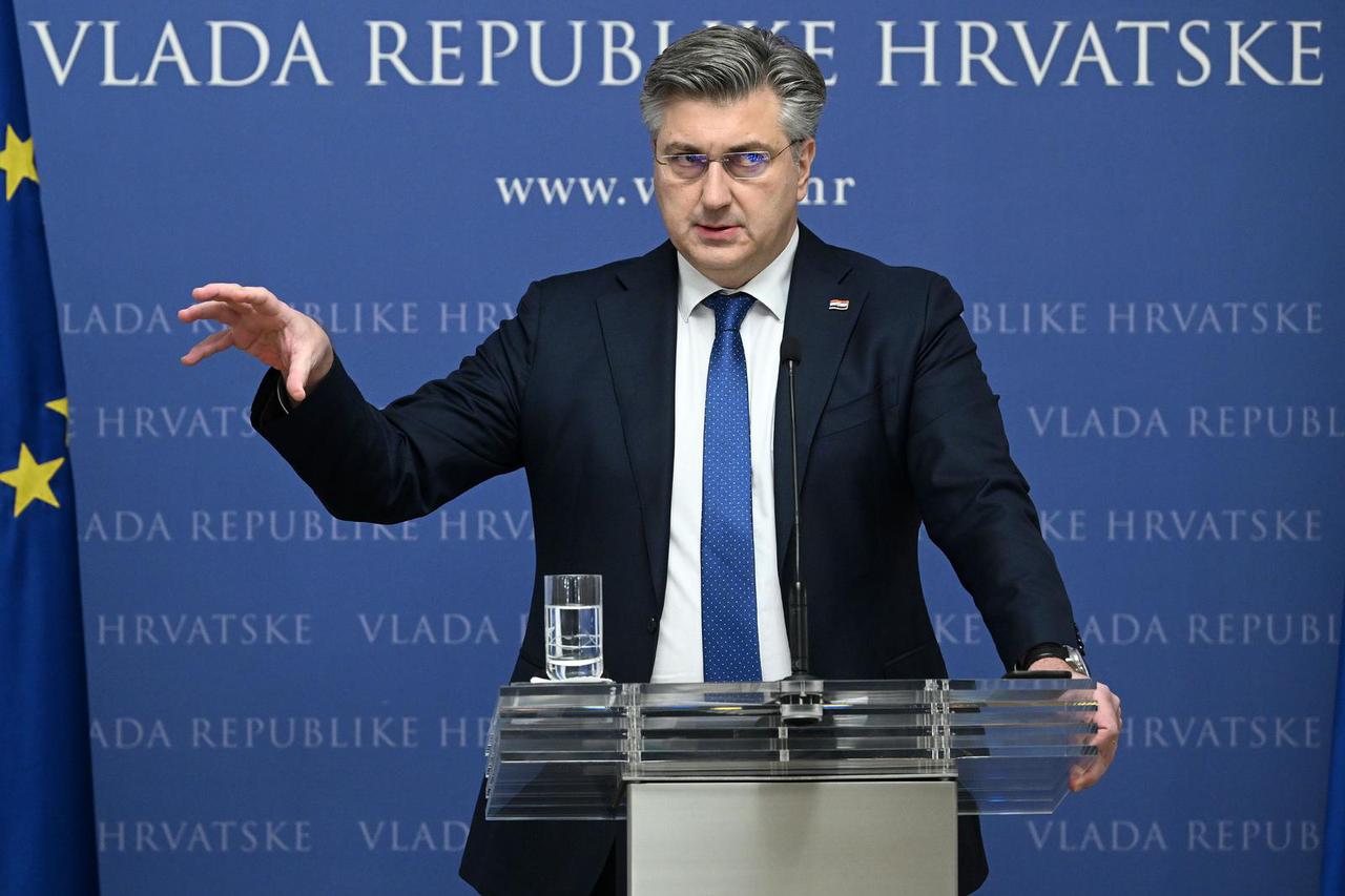 Plenković: ''Znamo za te poruke već mjesecima, sve je ovo jedno veliko ništa."