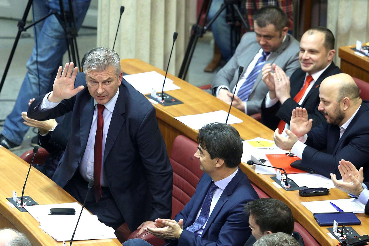 12.02.2016., Zagreb - Na pocetku glasovanja u Saboru Ranko Ostojic izabran je za predsjednika odbora za unutarnju politiku i nacionalnu sigurnost.  Photo: Patrik Macek/PIXSELL