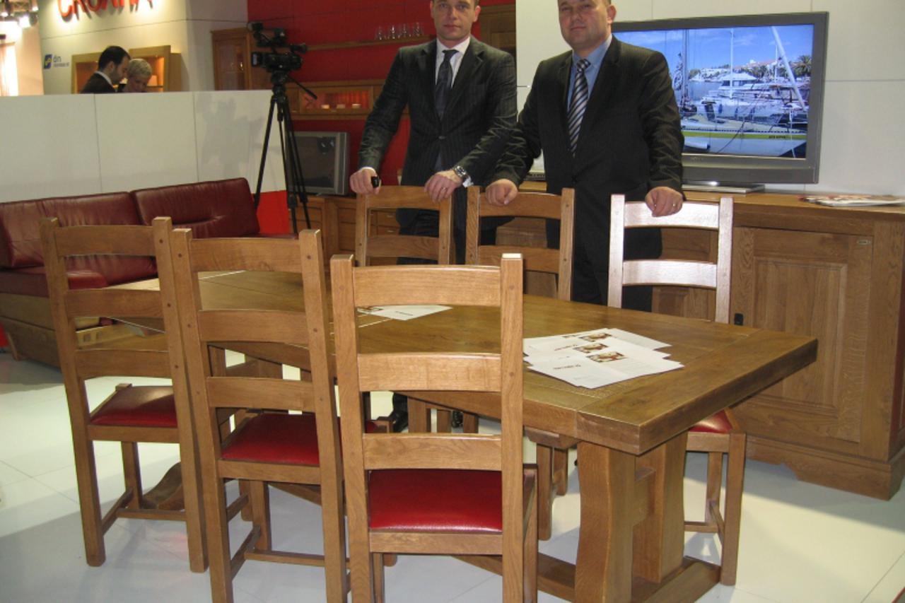 'moscow01_nnn_pos_241110'