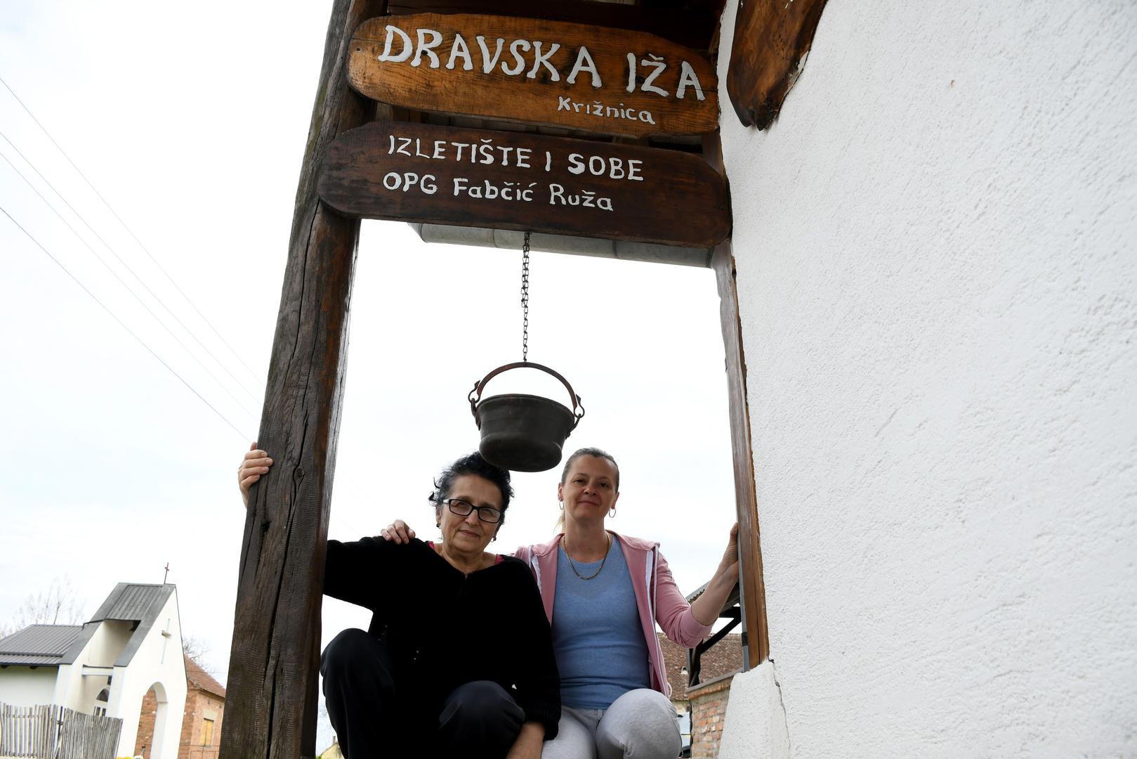 12.04.2021., Pitomaca - Turisticka patrola Vecernjeg lista. U okolici Pitomace brojne su turisticke destinacije. Zadnji panonski otok Kriznica. Restoran Dravska iza.
Photo:Damir Spehar/PIXSELL