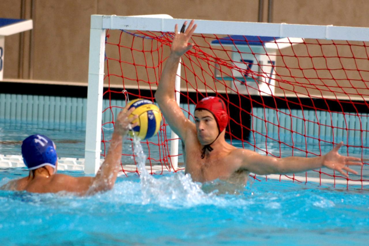 'za pokrij.....16.11.2009 rijeka.....vratar primorja davor car Photo: Goran Kovacic/PIXSELL'