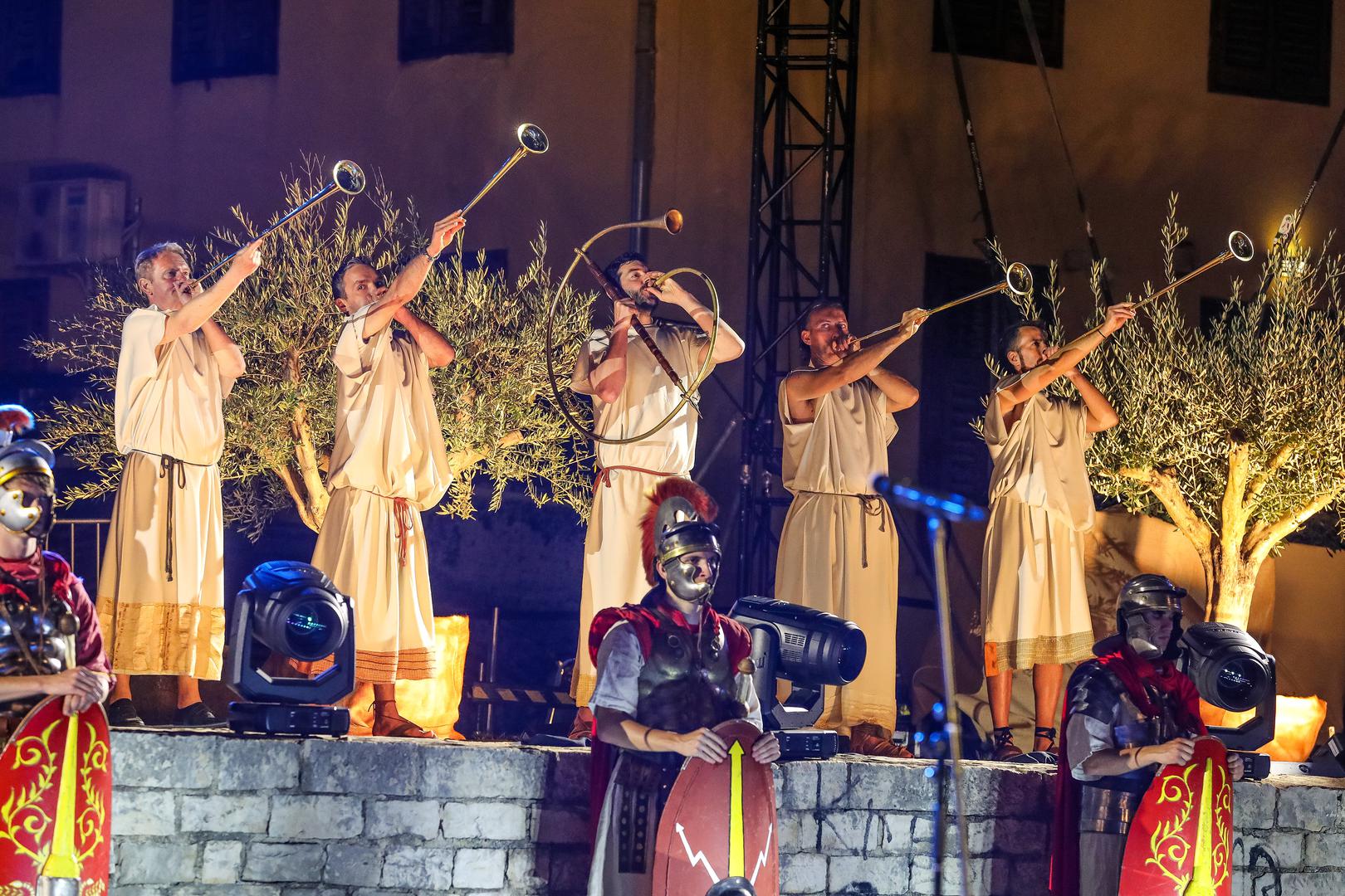 05.05.2023..,Pula -Svečano otvoreno Malo rimsko kazaliste, jedan je to od najvecih projekata u kulturi u posljednjih dvadesetak godina vrijednog vise od tri milijuna eura. Svecanost otvorenja pratio je glazbeno-scenski program u reziji Kresimira Dolencica i Aleksandra Svabica. Riječ je o projektu koji je sufinanciralo Ministarstvo kulture i medija s 1,6 milijuna eura, 1,1 milijuna eura osigurano je kroz fondove Europske unije (SAFU odnosno MRRFEU), dok je ostatak sredstava osigurao Arheoloski muzej Istre. Photo: Srecko Niketic/PIXSELL