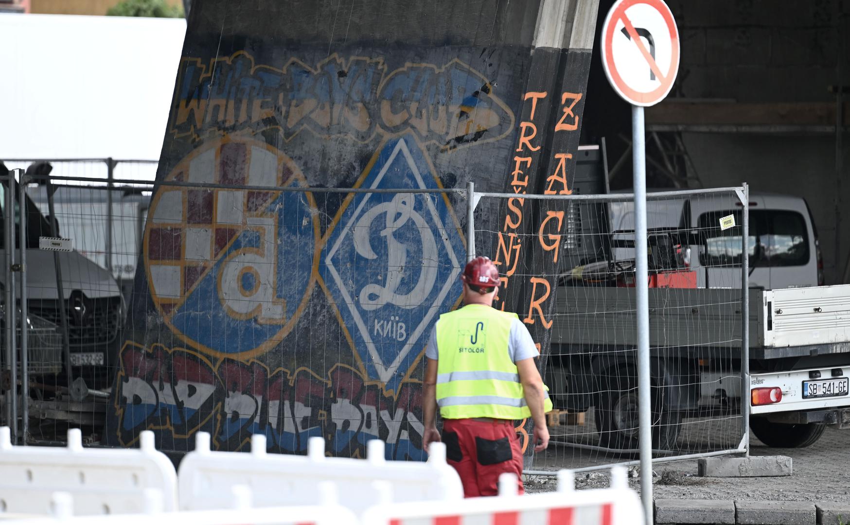 Na križanju Selske ceste i Zagrebačke avenije u tijeku su opsežni radovi na rekonstrukciji nadvožnjaka, jednog od prometno najopterećenijih u Zagrebu. 