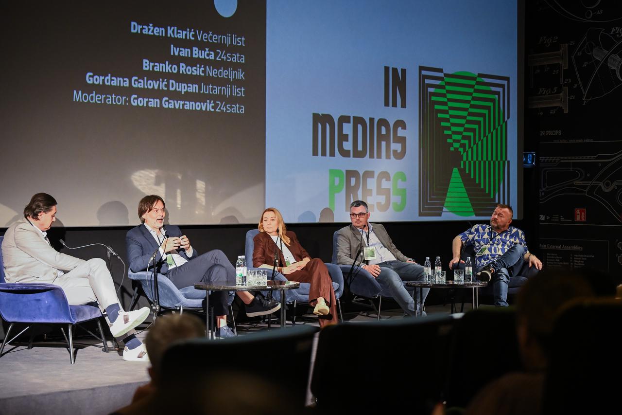 Zagreb: Konferencija "In media press", panel Pritisak opstanka