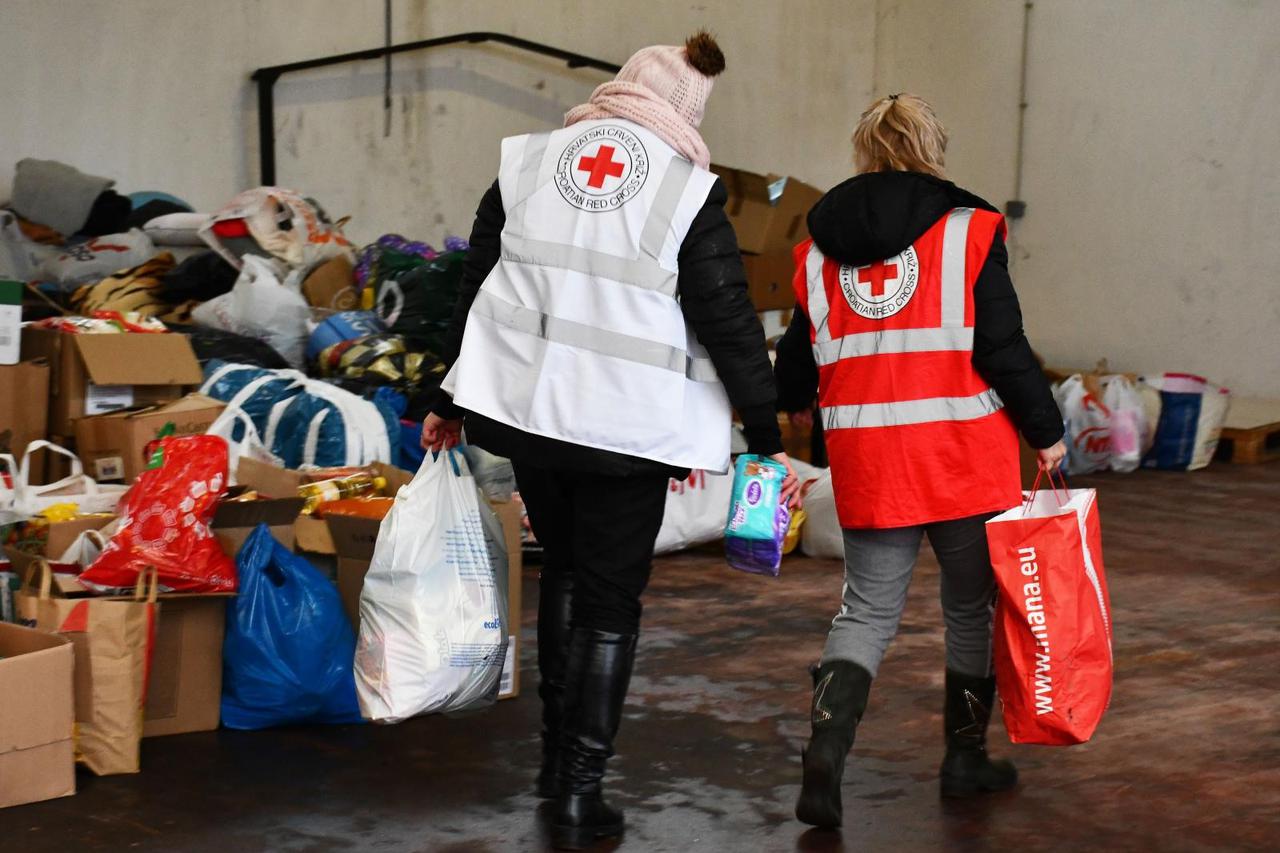 Slavonski Brod: Prikupljanje donacija stradalima u potresu