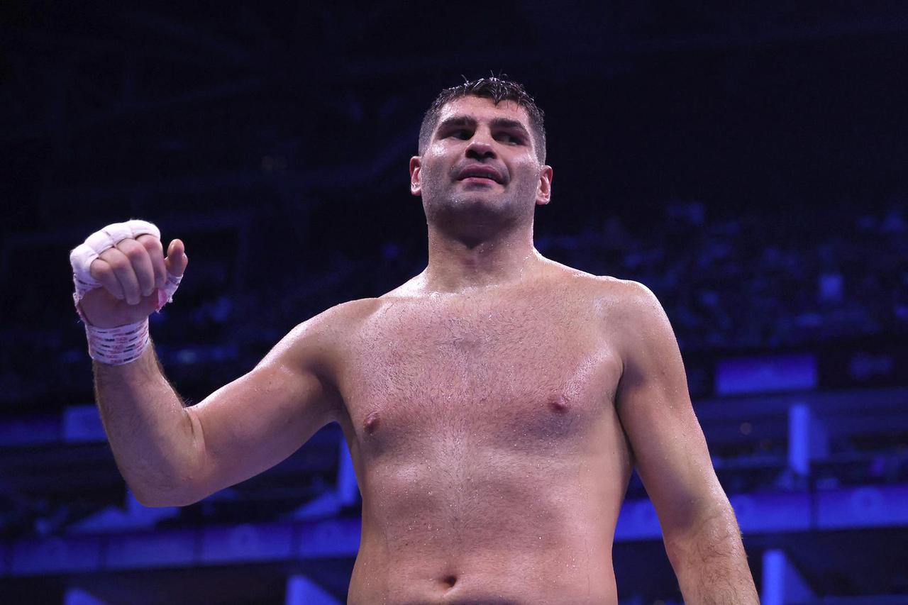 Zagreb: Boksač Filip Hrgović s trenerom Yousefom Hasanom najavio meč s Markom De Morijem