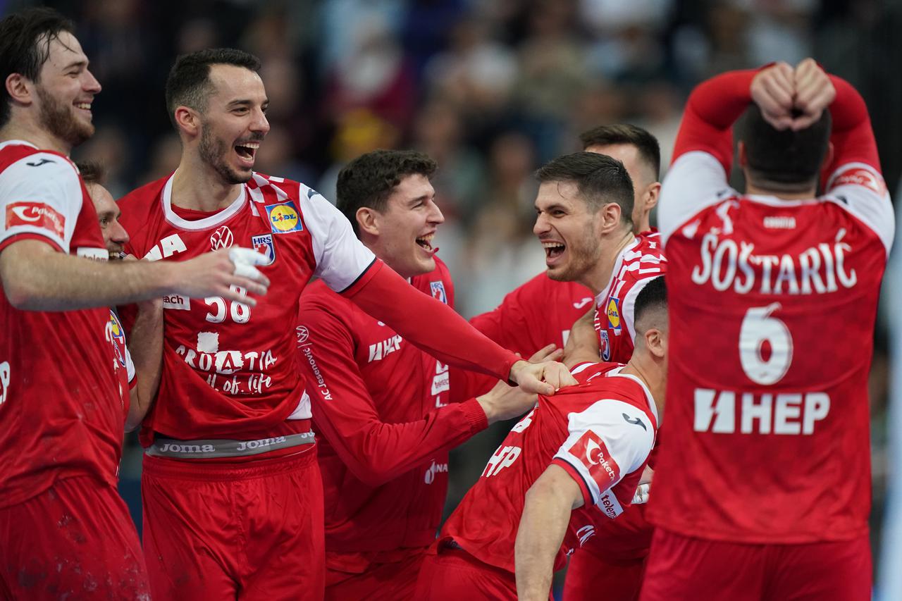 Hannover: Slavlje hrvatskih rukometaša nakon pobjede nad Njema?kom 33-30