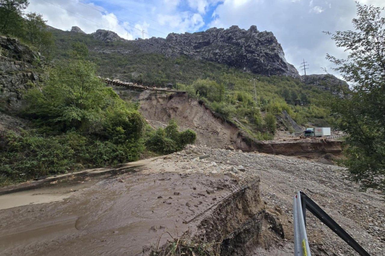 Donja Jablanica: Pripadnici Civilne zaštite pretražuju područje