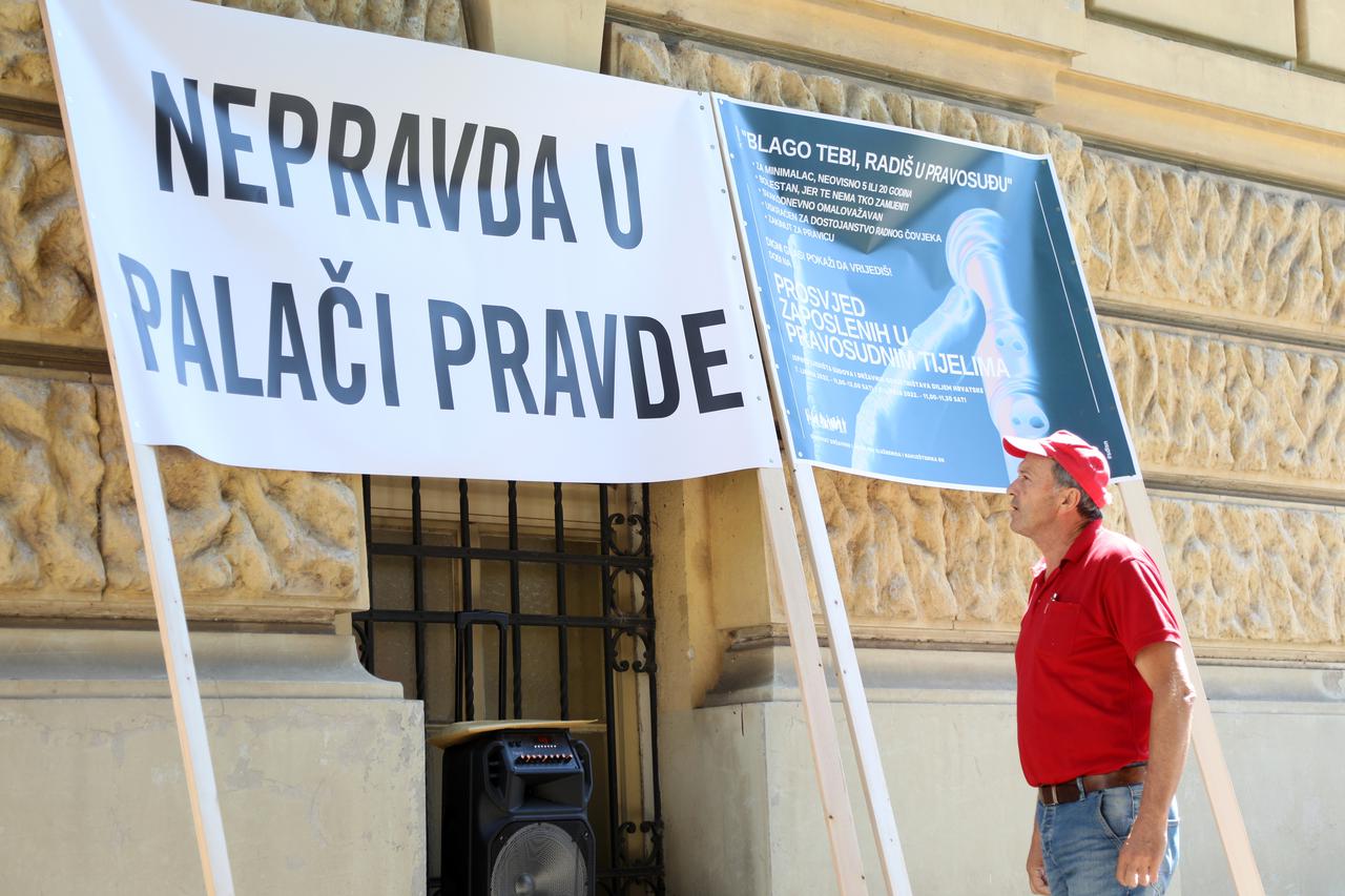 Šibenik: Prosvjed zaposlenih u pravosudnim tijelima 