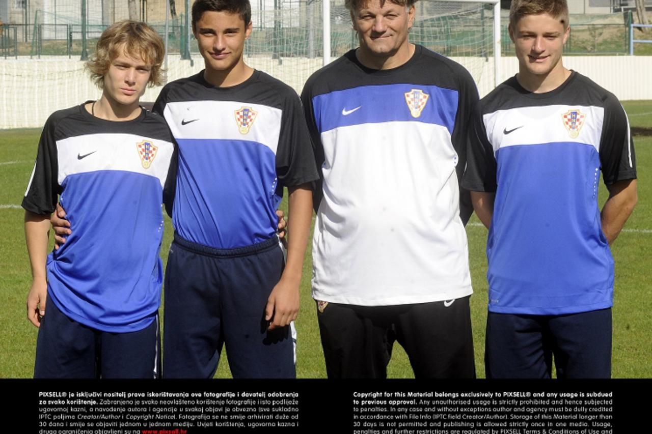'10.10.2012., Vranjic - Trening nogometne U-17 reprezentacije. Alen Halilovic, Josip Basic, Rodic i izbornik Ivan Gudelj.  Photo: Tino Juric/PIXSELL'