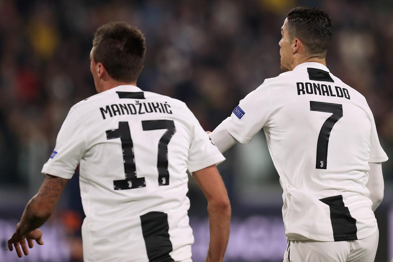 Mario Mandžukić i Cristiano Ronaldo