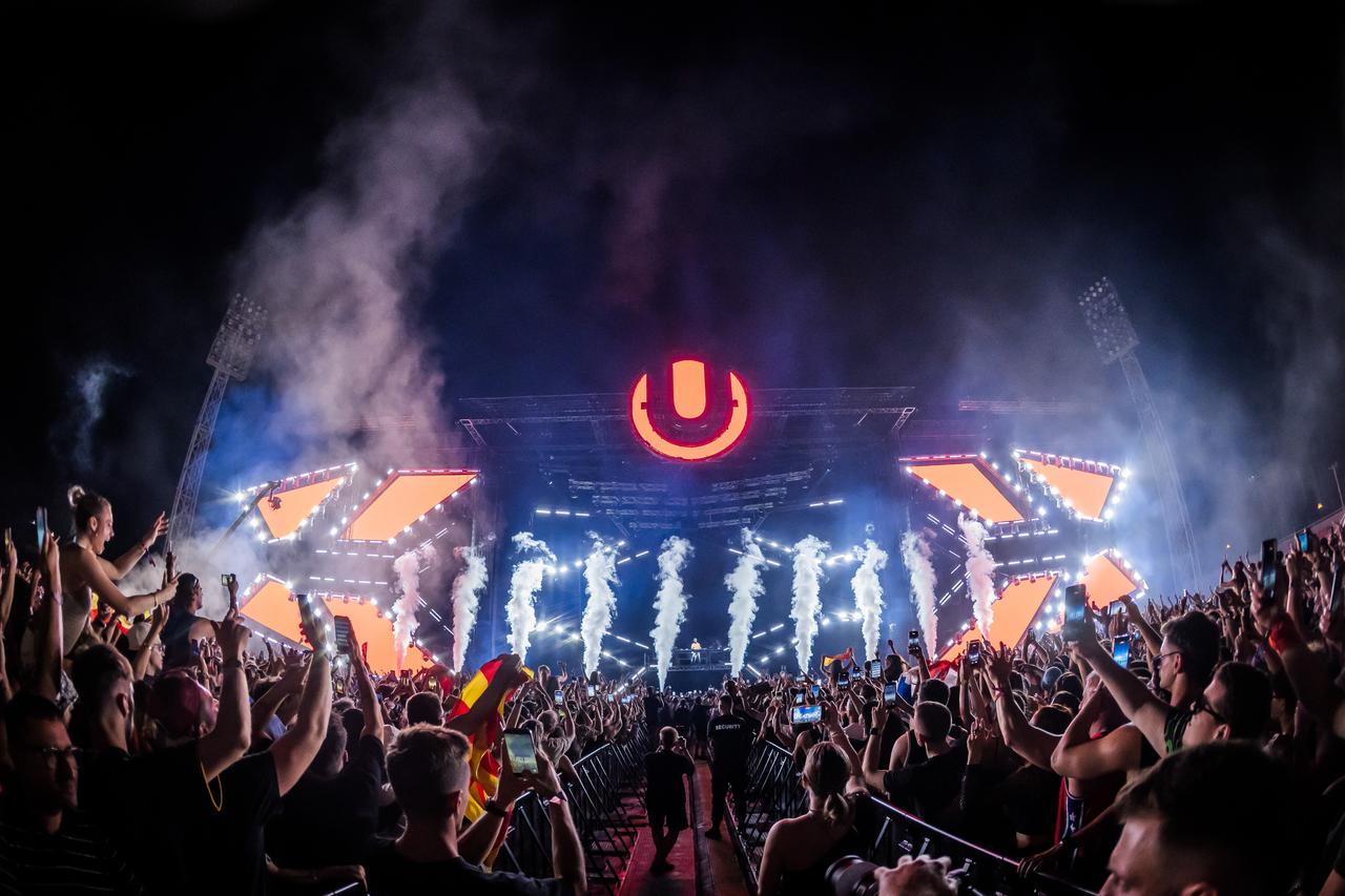 Split: Druga večer Ultra Europe Festivala, DJ Calvin Harris