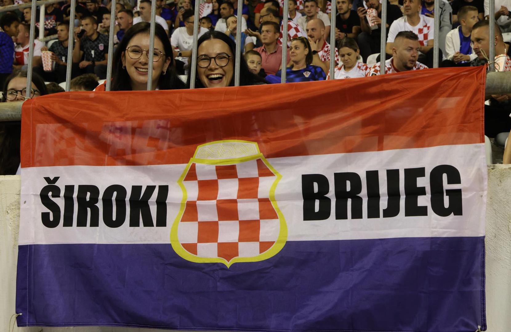 'Hvala ti puno, Dani', rekao je spiker na španjolskom jeziku. 